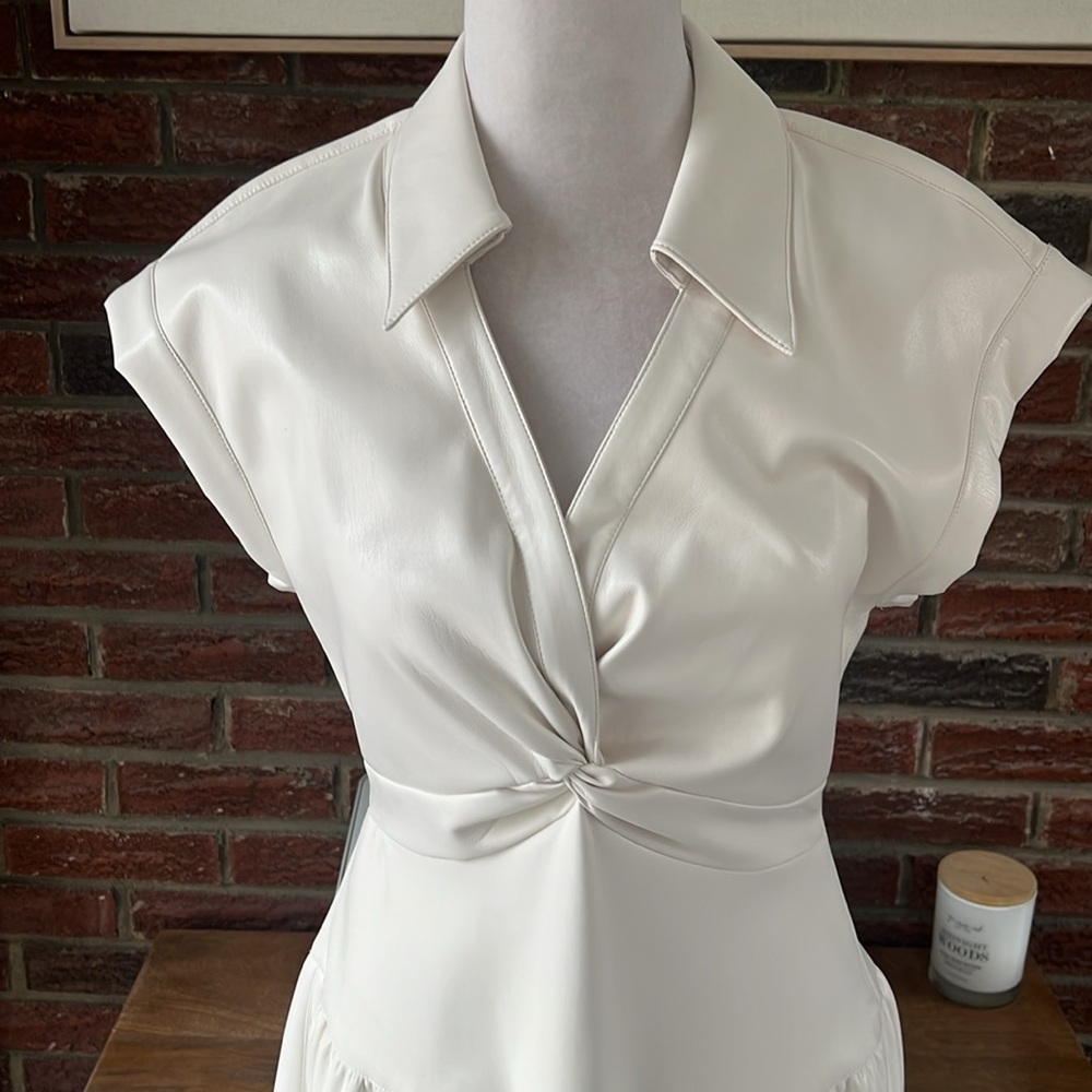 Alice + Olivia Mila Vegan Leather Twist-Front Mini Dress Size 4 NWT - Picture 5 of 8